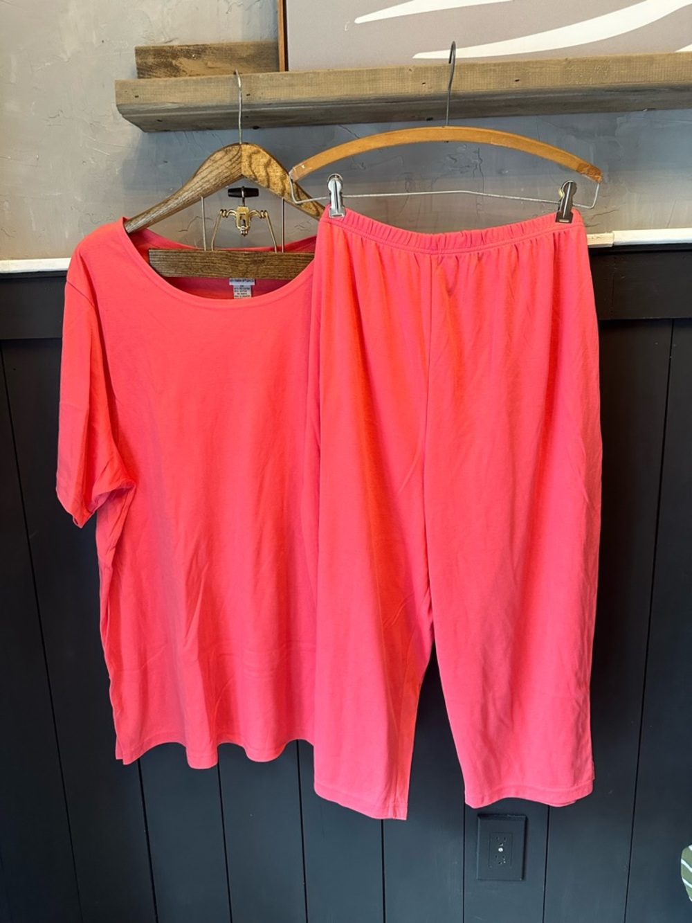 Only Necessities Plus Size Bright Coral T Shirt Capris Two-Piece Lounge Set 2X